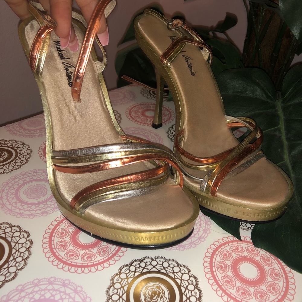 Three tone gold heels 👠